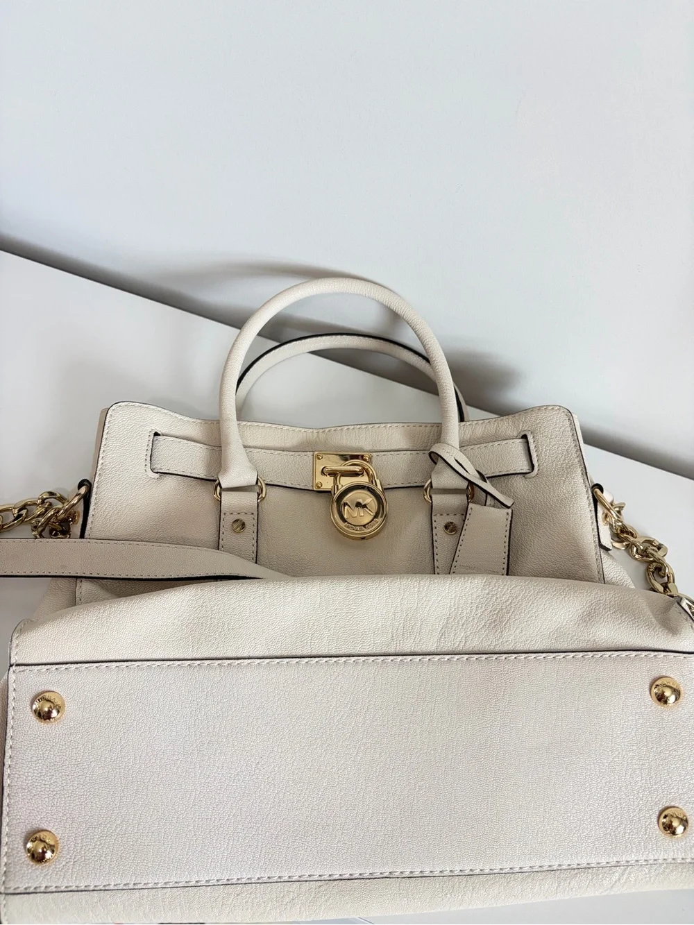 Michael Kors Hamilton Large Leather Tote in Vanilla with Gold-Tone Hardware